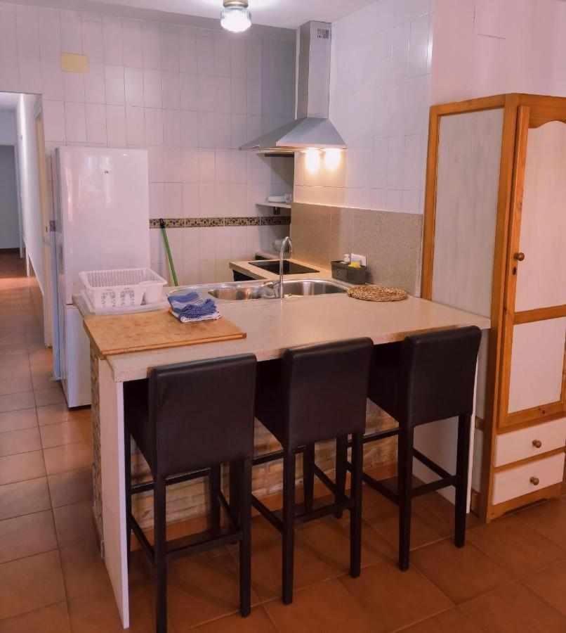 Dos Casas Juntas Y Patio Comun A 25 Metros De La Playa