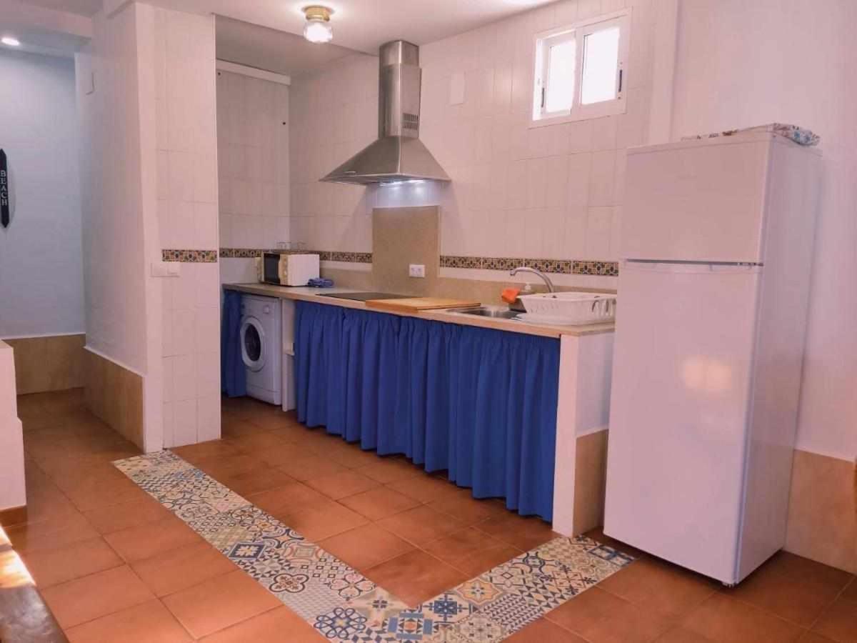 Dos Casas Juntas Y Patio Comun A 25 Metros De La Playa * Mazagón