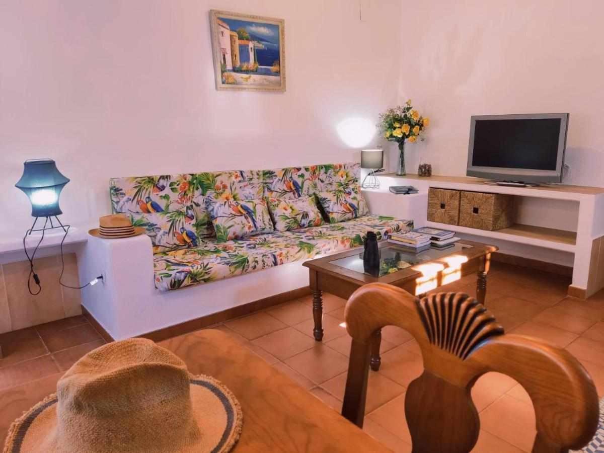 Dos Casas Juntas Y Patio Comun A 25 Metros De La Playa Hébergement de vacances *
