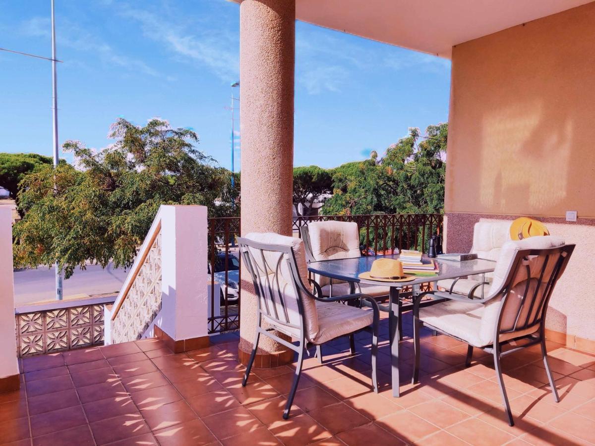 Dos Casas Juntas Y Patio Comun A 25 Metros De La Playa Hébergement de vacances *