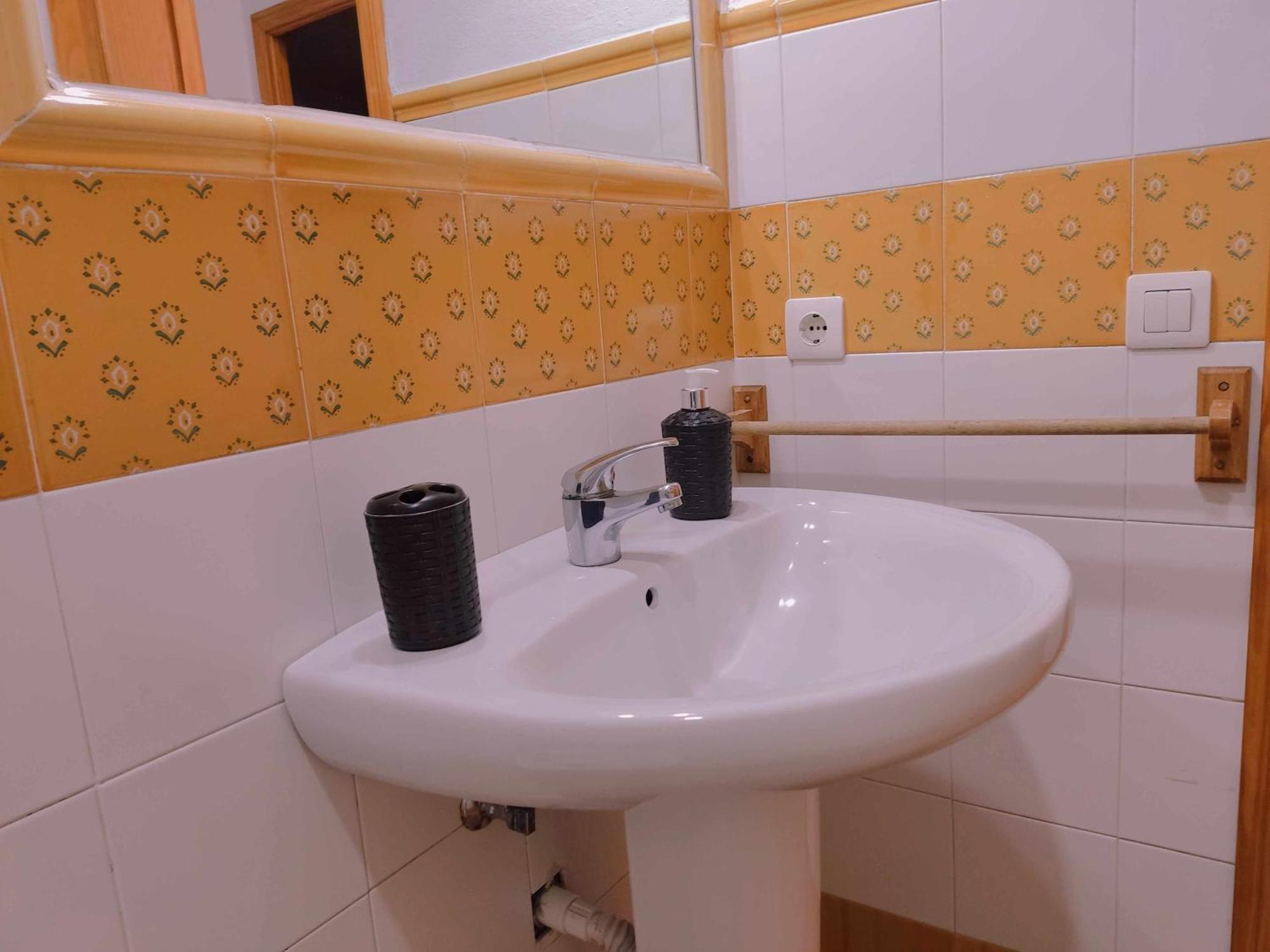 Hébergement de vacances Dos Casas Juntas Y Patio Comun A 25 Metros De La Playa *
